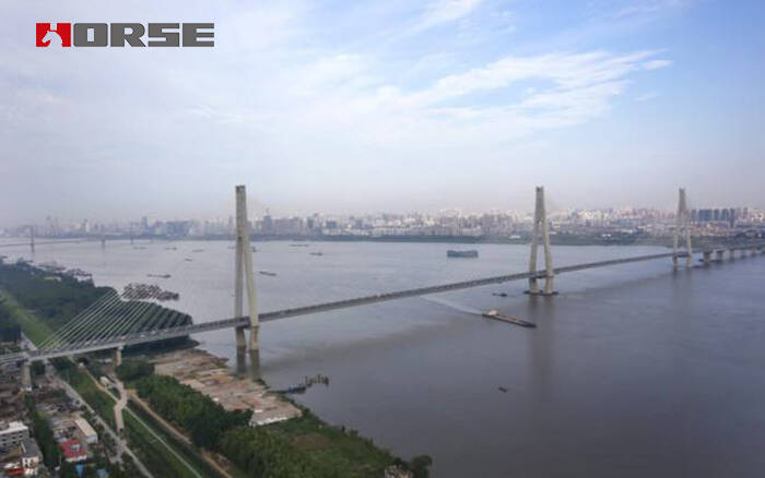 Wuhan Yangtze River Bridge strengthening Wuhan Yangtze River Bridge strengthening