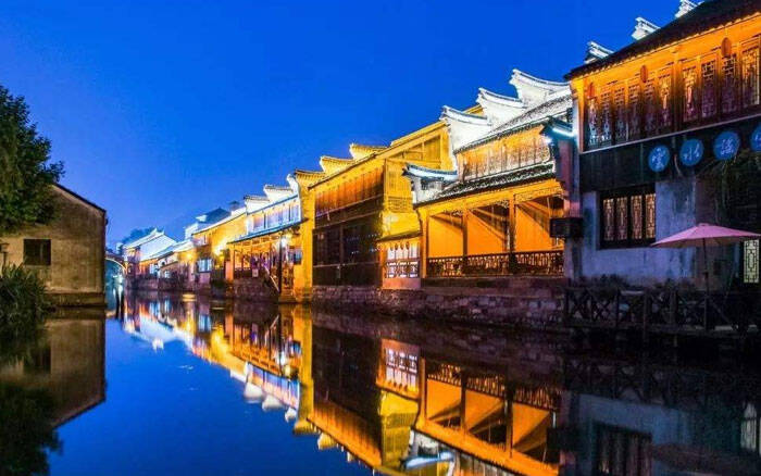 wooden structure is reinforced with carbon fiber wooden structure is reinforced with carbon fiber