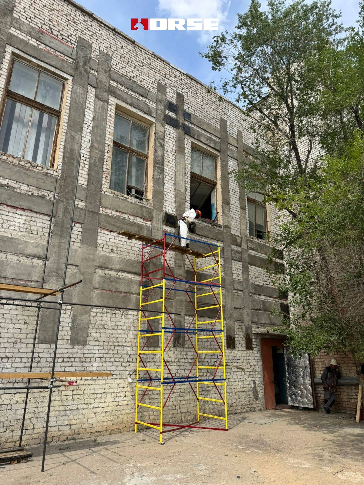 Retrofitting & Strengthening Masonry Walls Using CFRP Carbon Fiber Retrofitting & Strengthening Masonry Walls Using CFRP Carbon Fiber